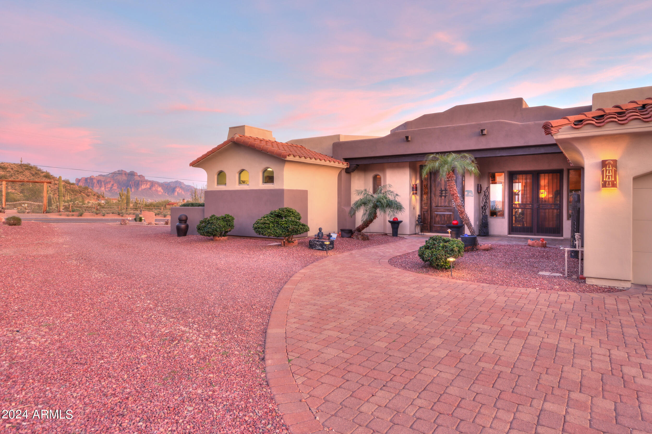 2728 N Meridian Rd, Sold in Apache Junction - Zoocasa