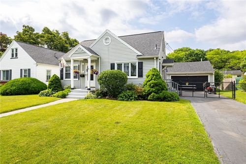 167 Cheltenham Rd, Rochester, NY, 14612-5713 | Card Image