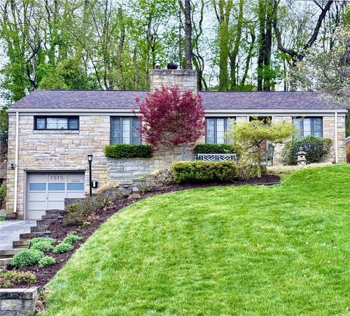 1515 Williamsburg Pl, Pittsburgh, PA, 15235-4925 | Card Image