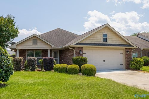 212 Grantham Cir, Madison, AL, 35756-6009 | Card Image