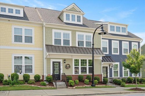 513 Brooks St, Wake Forest, NC, 27587-2977 | Card Image