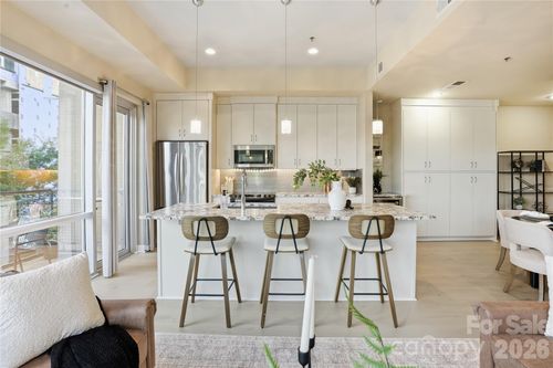 208-1133 Metropolitan Ave, Charlotte, NC, 28204-3436 | Card Image