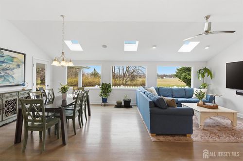 23 Cranbury Neck Rd, Cranbury, NJ, 08512-2801 | Card Image