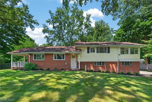 4612 Provens Drive, Akron, OH, 44319 | Card Image