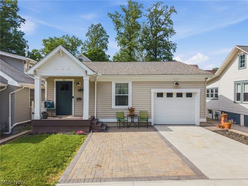 93 Longacre Ln, Chippewa Lake, OH, 44215-9777 | Card Image