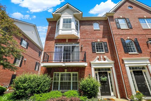 73 11th St Nw, Carmel, IN, 46032-1368 | Card Image