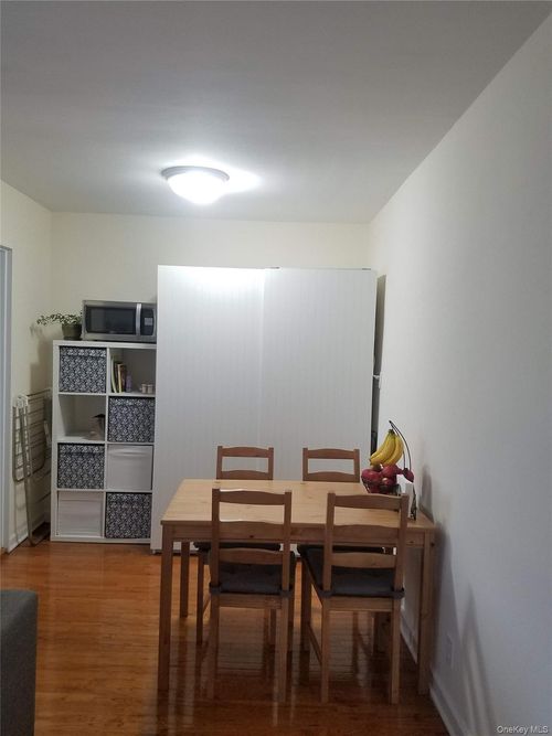 331-20506 35th Ave, Bayside, NY, 11361-1203 | Card Image