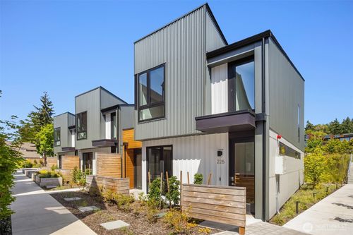 226 Canopy Path Nw, Bainbridge Island, WA, 98110-2126 | Card Image