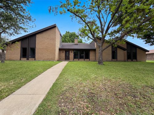 919 Rock Canyon Dr, Duncanville, TX, 75137-2945 | Card Image