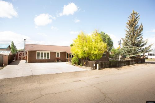 625 W 1st Ave, La Barge, WY, 83123-5003 | Card Image