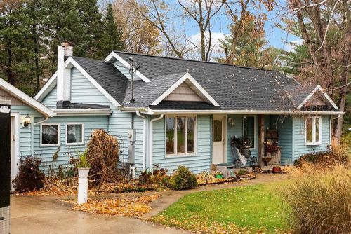 1713 E Howard Dr, Edgerton, WI, 53534-8702 | Card Image