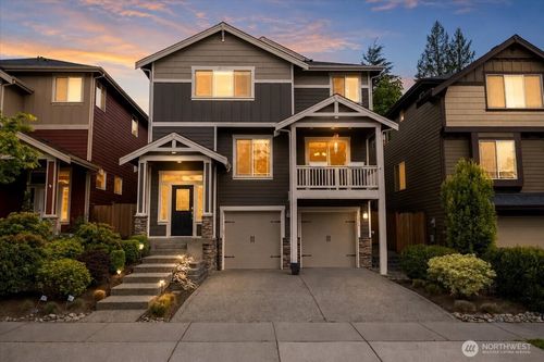 20704 2nd Ave W, Lynnwood, WA, 98036-7249 | Card Image