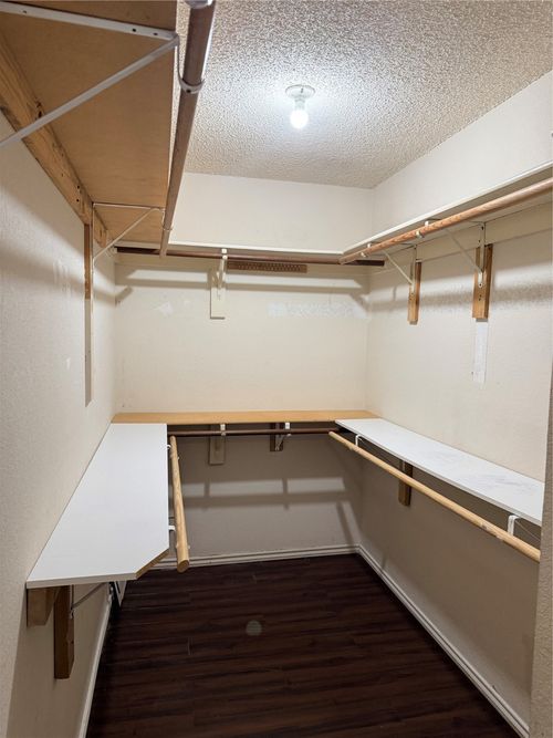 2809 Newkirk Ct, Euless, TX, 76039-7885 | Card Image