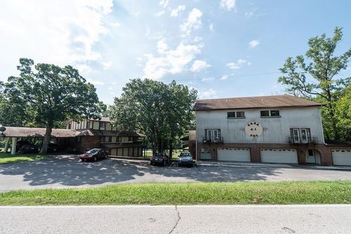 3982 Cr 1675, Coffeyville, KS, 67337-9437 | Card Image