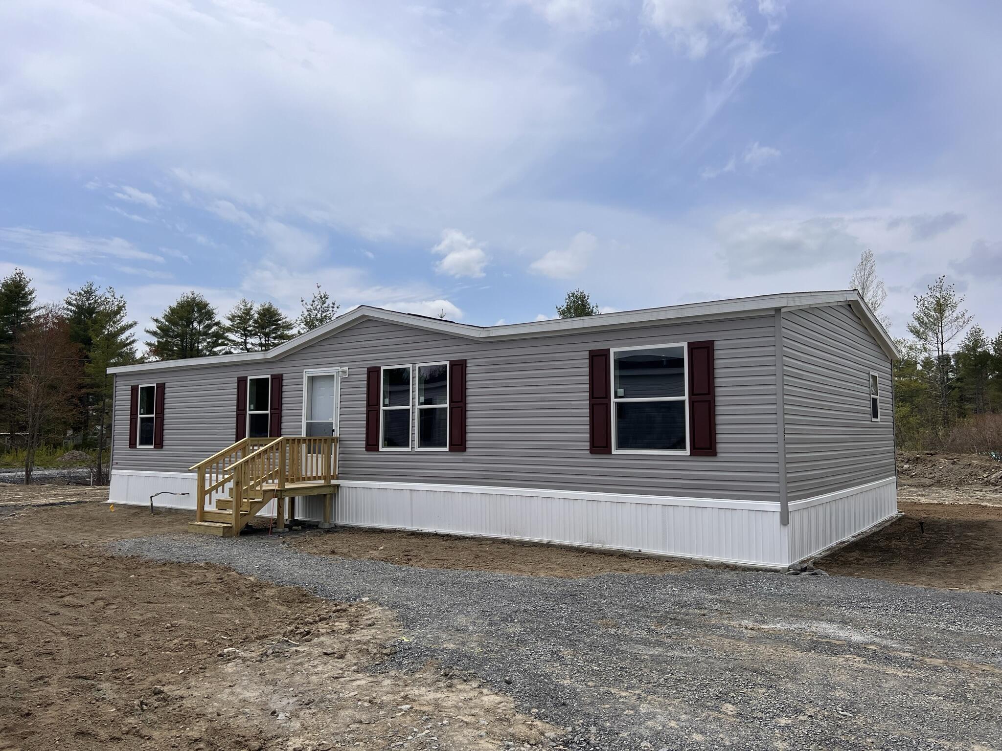 Amelia Ln, Waterville, ME 04901