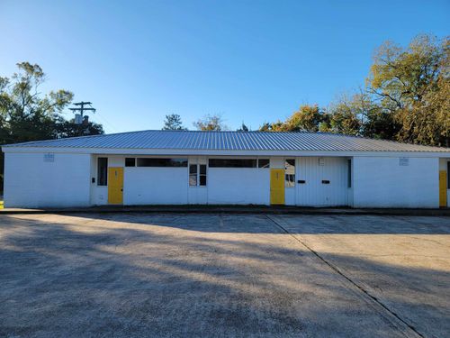 801 W Park Ave, Orange, TX, 77630-5065 | Card Image