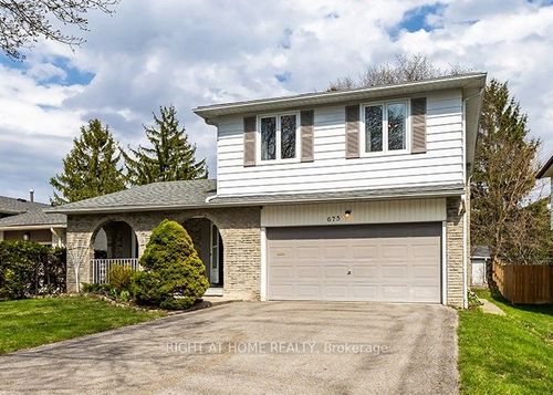 675 Waverly St N, Oshawa, ON, L1J6C1 | Card Image