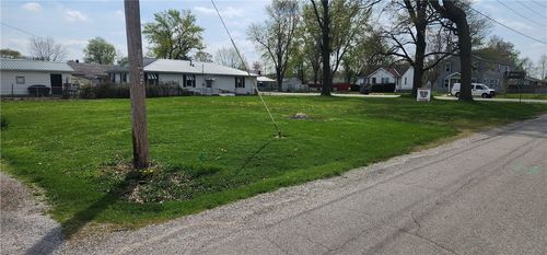 710 W Richland Ave, Effingham, IL, 62401-2558 | Card Image