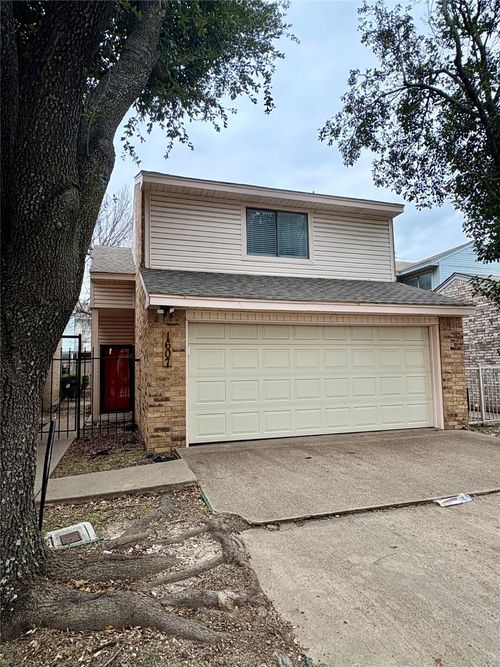 1607 Horizon St, Duncanville, TX, 75137-4048 | Card Image