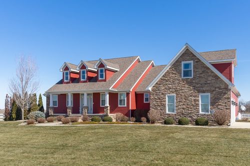 17132 Plank Rd, Arlington, IL, 61312-9301 | Card Image