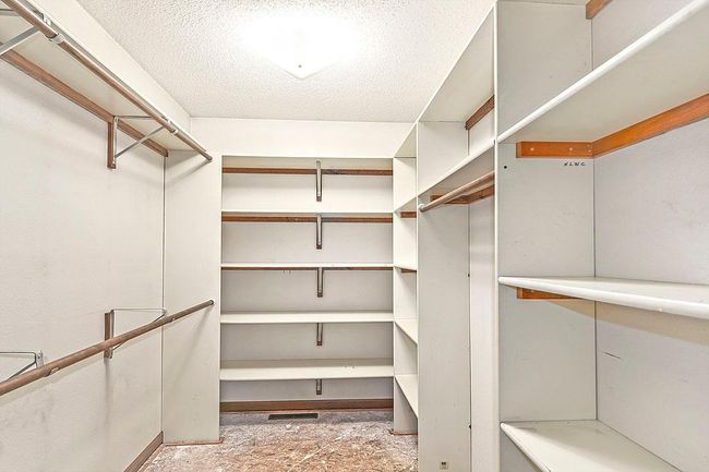 Primary closet | Image 13
