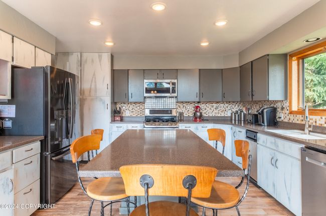 Large Open Kitchen | Image 27