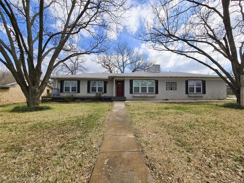 1490 Sheila St, Stephenville, TX, 76401-2144 | Card Image