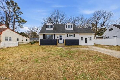 1013 Hunting Hill Ln, Virginia Beach, VA, 23455-5321 | Card Image