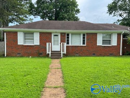 3909 N Brookline Cir Nw, Huntsville, AL, 35810-4031 | Card Image