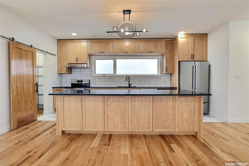 716 Emerald Park Rd, Emerald Park, SK, S4L0C4 | Card Image