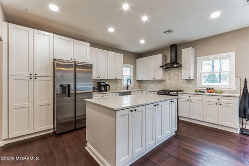 28 Duchess Ave, North Middletown, NJ, 07748-5212 | Card Image