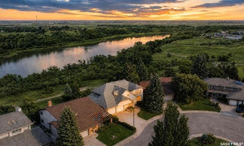 323 Mallin Cres, Saskatoon, SK, S7K7X2 | Card Image