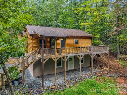 344 Wolf Trl, Lake Lure, NC, 28746-0318 | Card Image