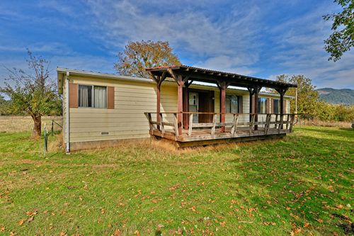 6626 Holland Loop Rd, Cave Junction, OR, 97523-9825 | Card Image