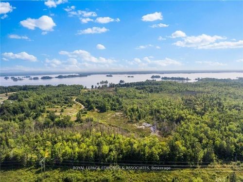540 Abbie Lane, Petawawa, ON, K8H3R9 | Card Image