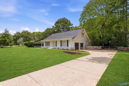 1318 Wind River Cir Se, Huntsville, AL, 35802-3811 | Card Image