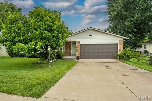 408 Birdie Hills Road, St Peters, MO, 63376 | Card Image
