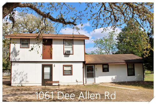 1061 Dee Allen Road, Columbus, TX, 78934 | Card Image