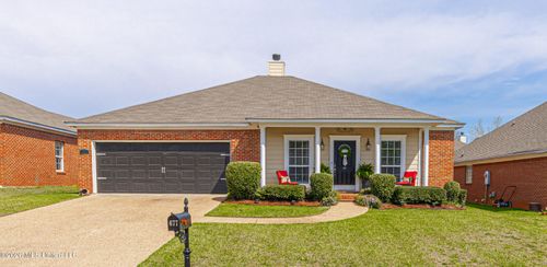 677 Parker Pl, Brandon, MS, 39042-8494 | Card Image