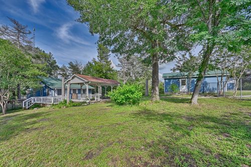 9481 Lake Forest Cir, Brenham, TX, 77833-7367 | Card Image