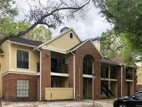 202-8643 Mallard Reserve Dr, TAMPA, FL, 33614-2349 | Card Image
