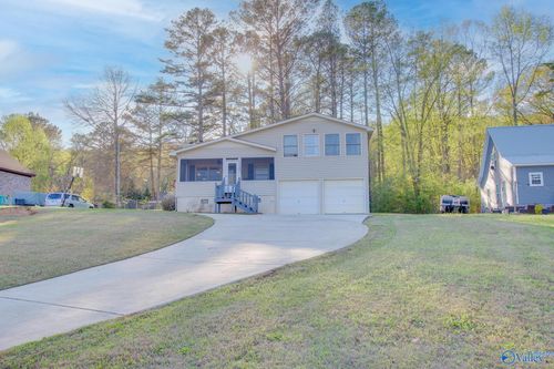 1129 Honeycomb Rd, Grant, AL, 35747-9389 | Card Image