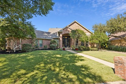 2424 Cross Timbers Trl, Arlington, TX, 76006-4834 | Card Image