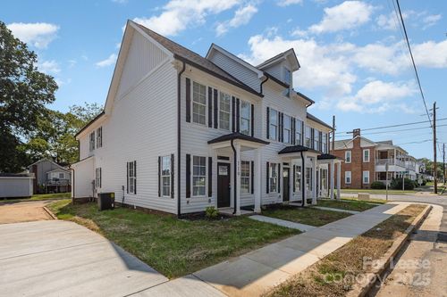119 W G St, Kannapolis, NC, 28081-4712 | Card Image