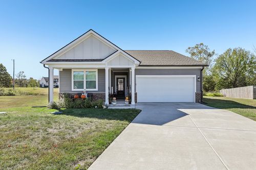 1000 Daphne Dr, Ashland City, TN, 37015 | Card Image