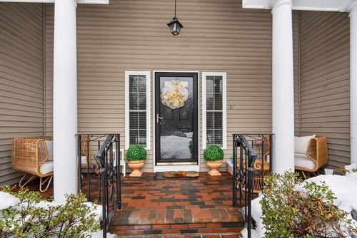 107-107 Meadow Ln, Randolph, MA, 02368-4333 | Card Image