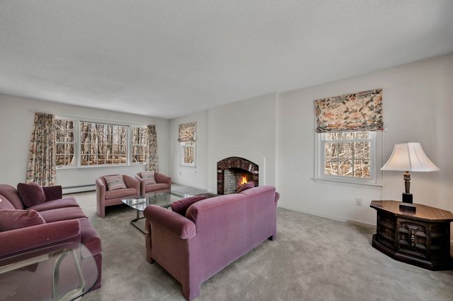 So many windows with views to yard | Image 15