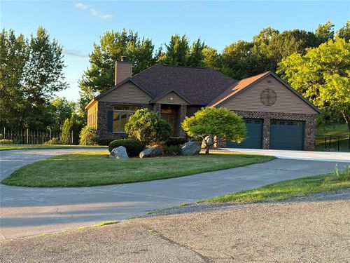 W2328 Highland Dr, Durand, WI, 54736-8000 | Card Image