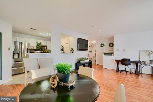 3031 - 3031 Hunting Ridge Dr, Condo with 2 bedrooms, 2 bathrooms and null parking in OWINGS MILLS MD | Image 6