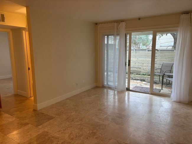 APT-3 - 1605 Pease Rd, Condo with 1 bedrooms, 1 bathrooms and 1 parking in Austin TX | Image 14